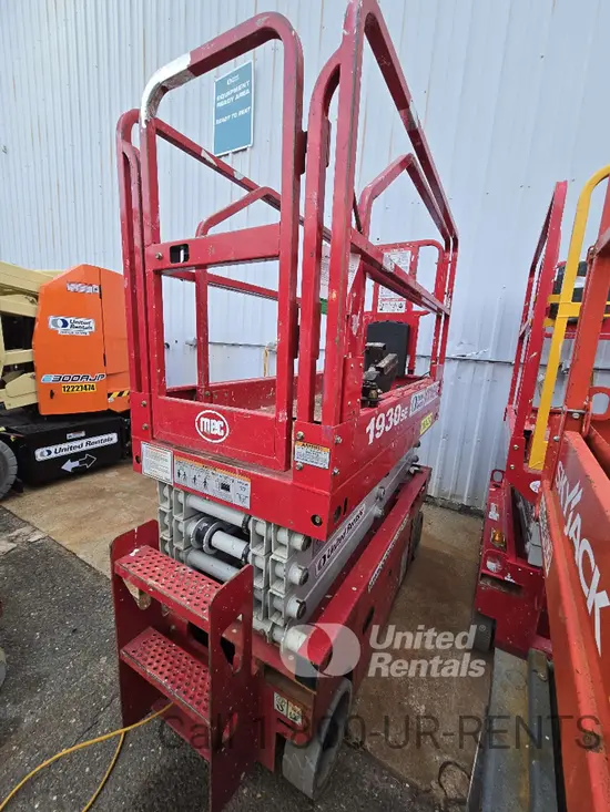 2018 MEC 1930SE Scissor Lift