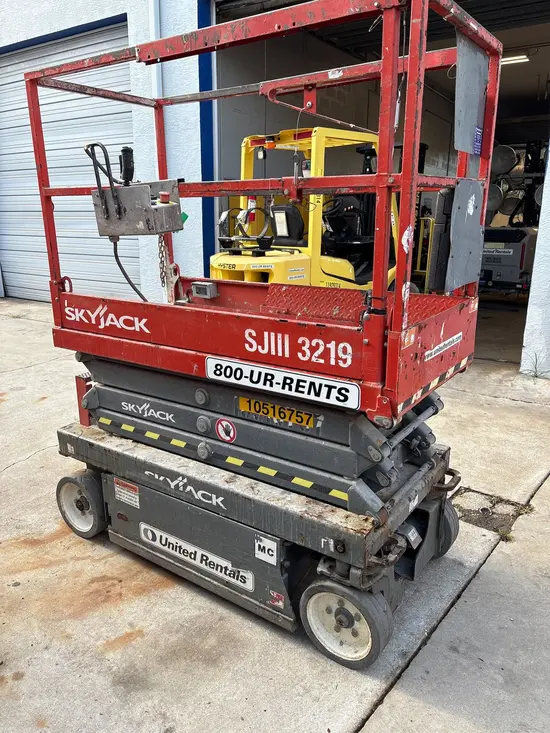 2016 Skyjack SJIII3219 Scissor Lift