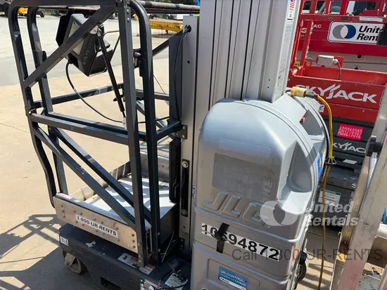 2017 JLG 20MVL Self-Propelled One-Person Lift