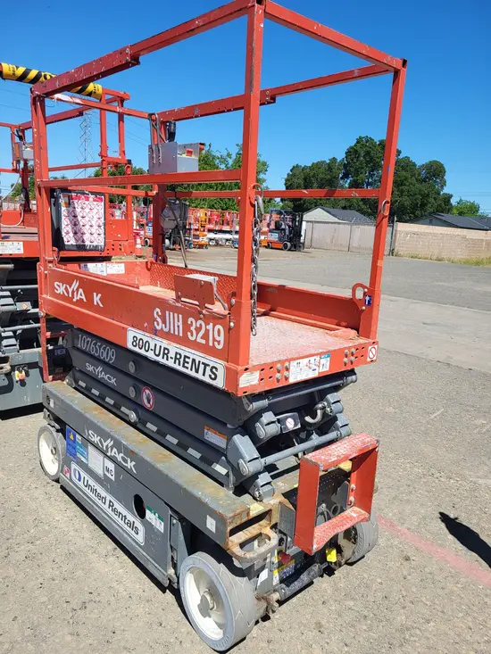 2018 Skyjack SJIII3219 Scissor Lift