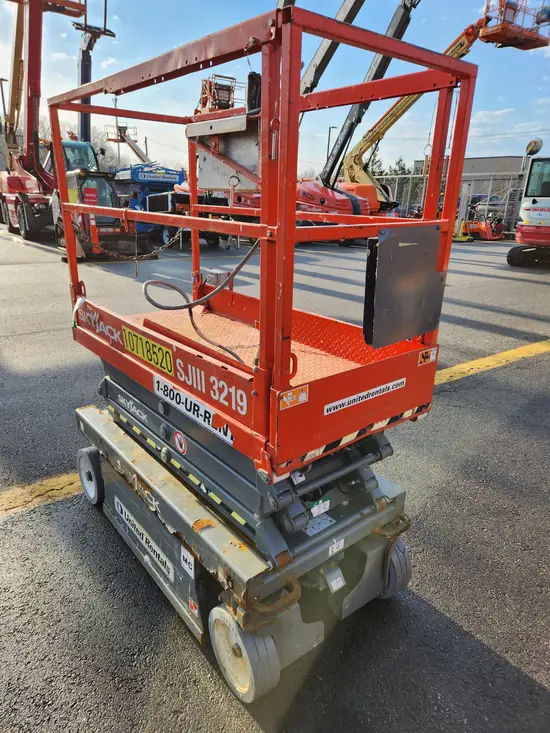 2018 Skyjack SJIII3219 Scissor Lift