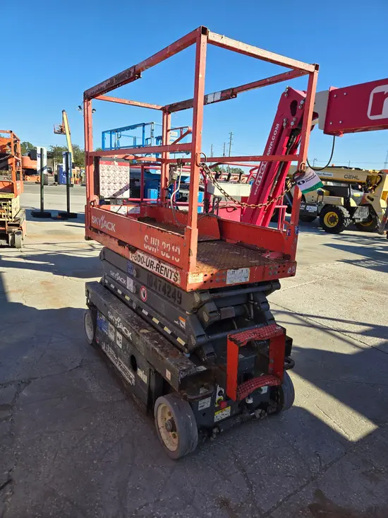 2016 Skyjack SJIII3219 Scissor Lift