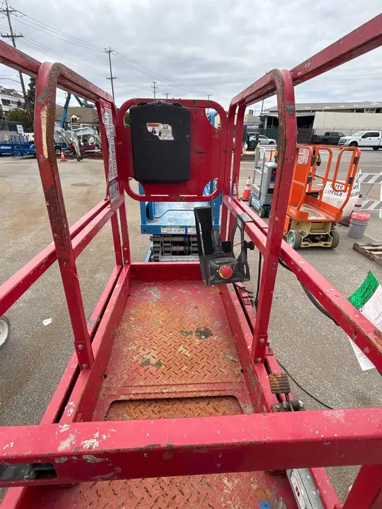 2019 MEC 1330SE Scissor Lift