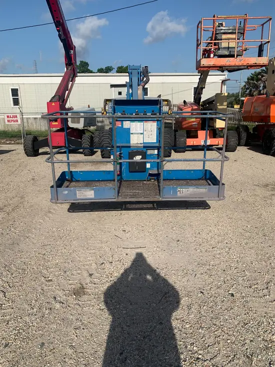 2017 Genie Z-80/60J Articulating Boom Lift