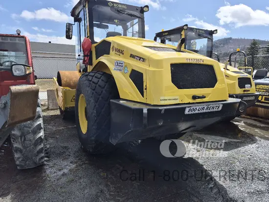 2021 BOMAG BW211D-5 Single Drum Roller