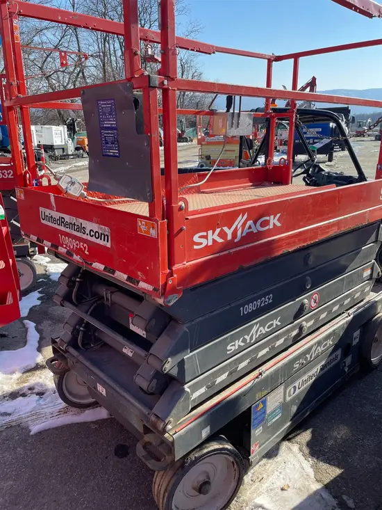 2018 Skyjack SJIII4632 Scissor Lift