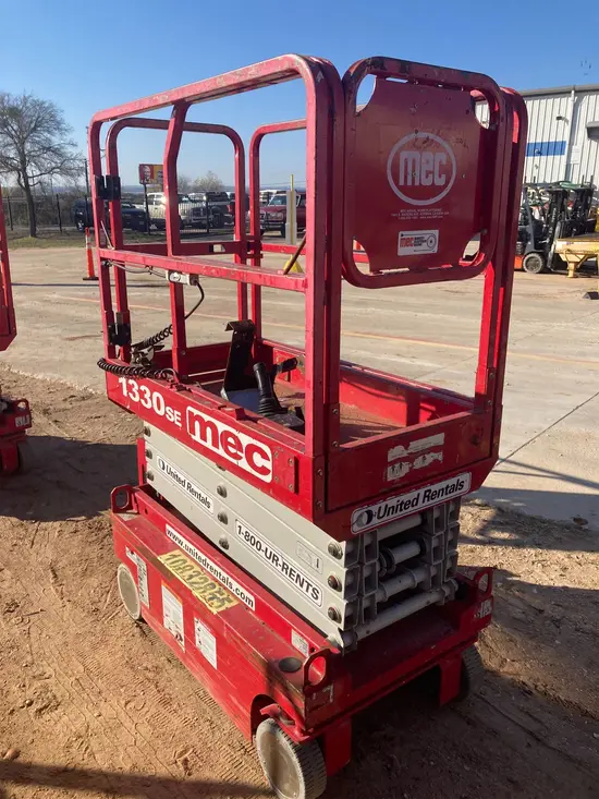 2018 MEC 1330SE Scissor Lift