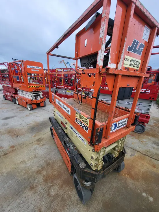 2018 JLG 1932R Scissor Lift