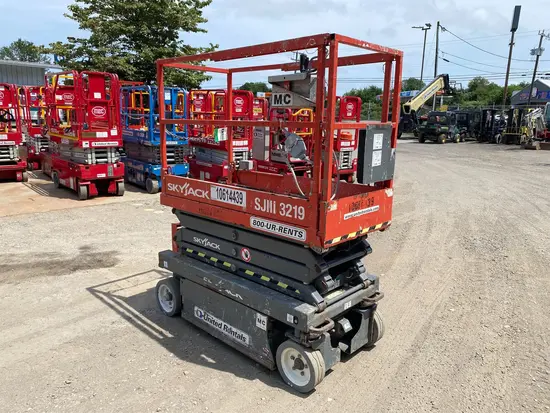 2017 Skyjack SJIII3219 Scissor Lift