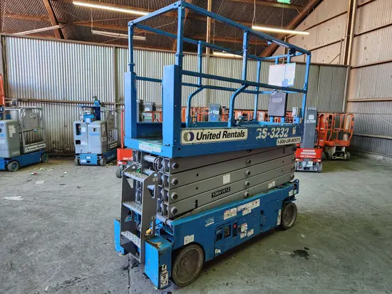 2017 Genie GS-3232 Scissor Lift