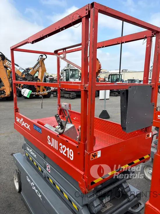 2018 Skyjack SJIII3219 Scissor Lift