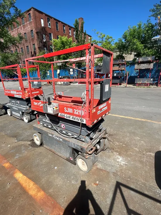 2018 Skyjack SJIII3219 Scissor Lift