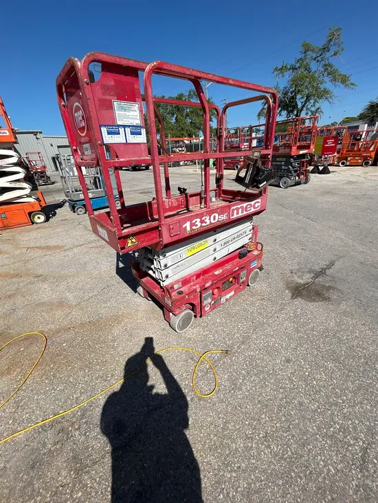 2019 MEC 1330SE Scissor Lift