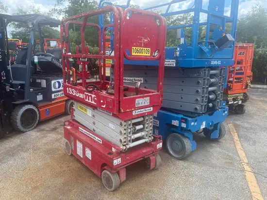 2017 MEC 1330SE Scissor Lift