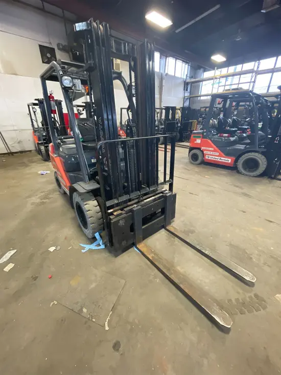 2018 Toyota 8FGU25 Warehouse Forklift
