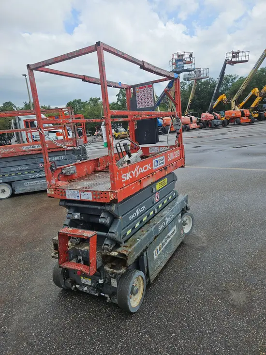 2016 Skyjack SJIII3219 Scissor Lift