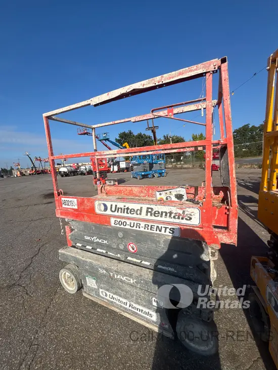 2017 Skyjack SJIII3219 Scissor Lift