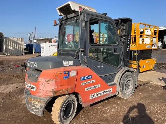 2021 Toyota 8FD45U Warehouse Forklift