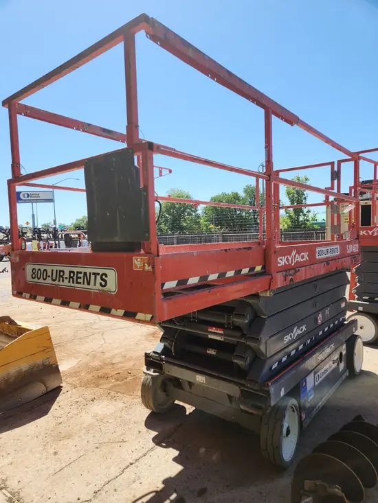 2018 Skyjack SJIII4632 Scissor Lift