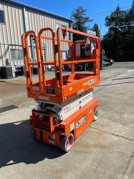 2018 Snorkel S3219E Scissor Lift