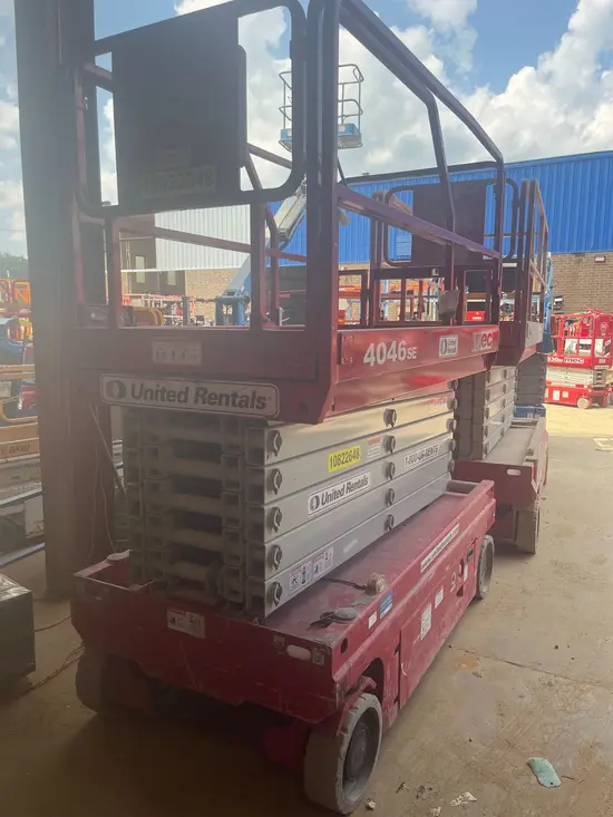 2018 MEC 4046SE Scissor Lift