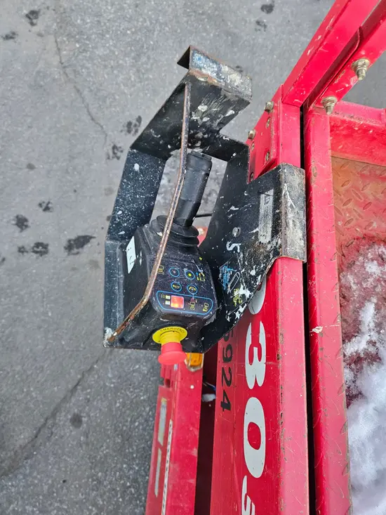 2018 MEC 1930SE Scissor Lift
