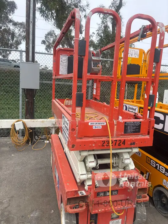 2019 Snorkel S3219E Scissor Lift