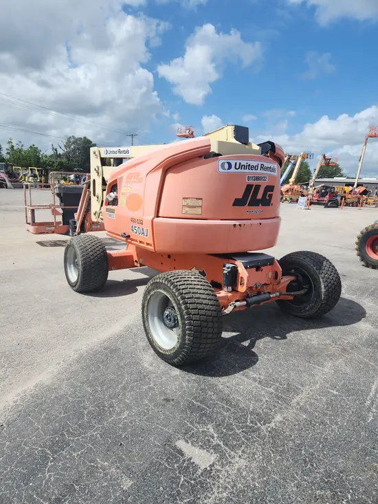 2017 JLG 450AJ Articulating Boom Lift