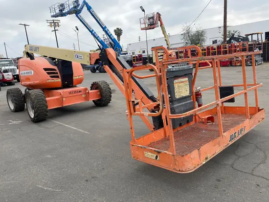 2015 JLG 600AJ Articulating Boom Lift