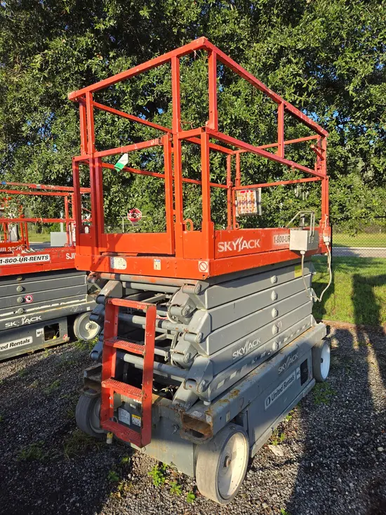 2017 Skyjack SJIII4740 Scissor Lift