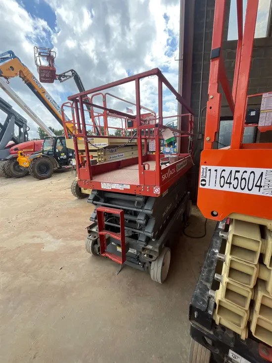 2017 Skyjack SJIII4632 Scissor Lift