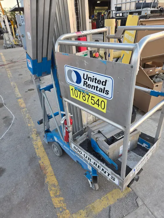 2018 Genie AWP-40SDC Pusharound Lift