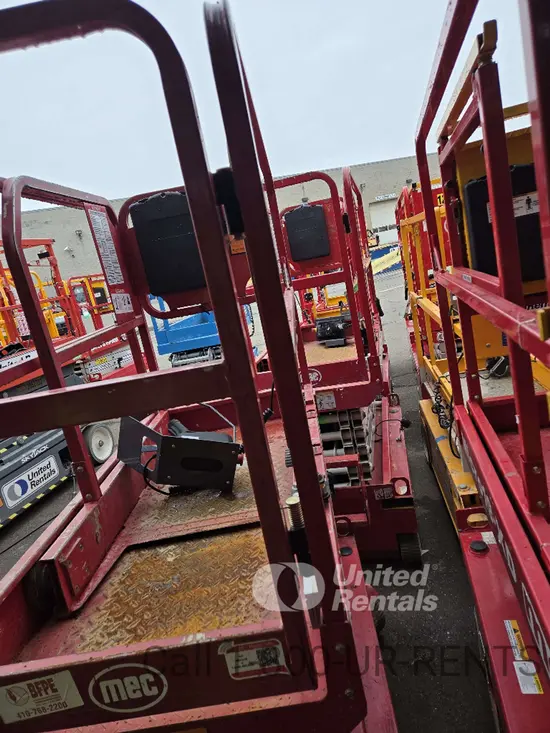 2018 MEC MICRO 19 Scissor Lift