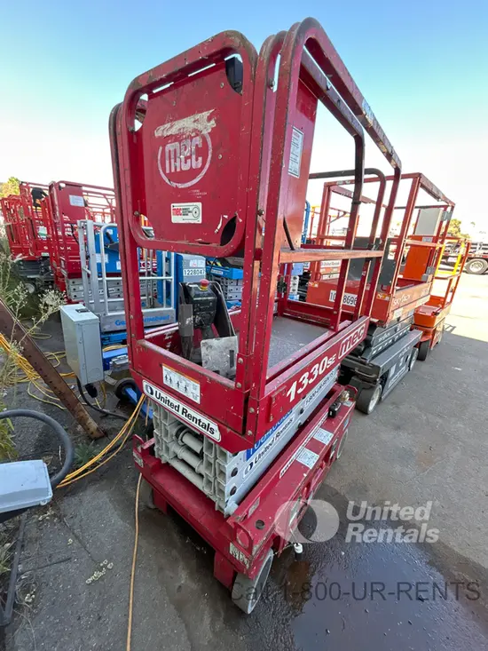 2018 MEC 1330SE Scissor Lift