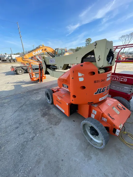 2015 JLG E400AJPN Articulating Boom Lift