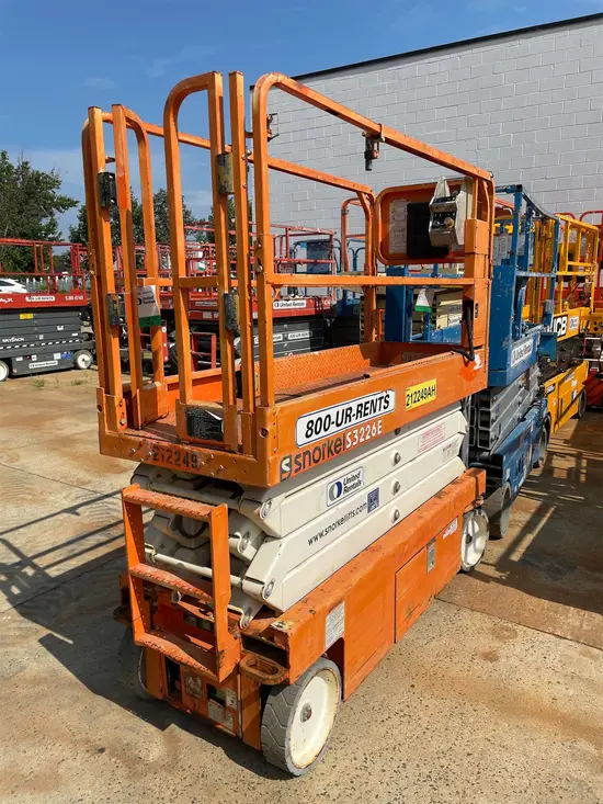 2018 Snorkel S3226E Scissor Lift