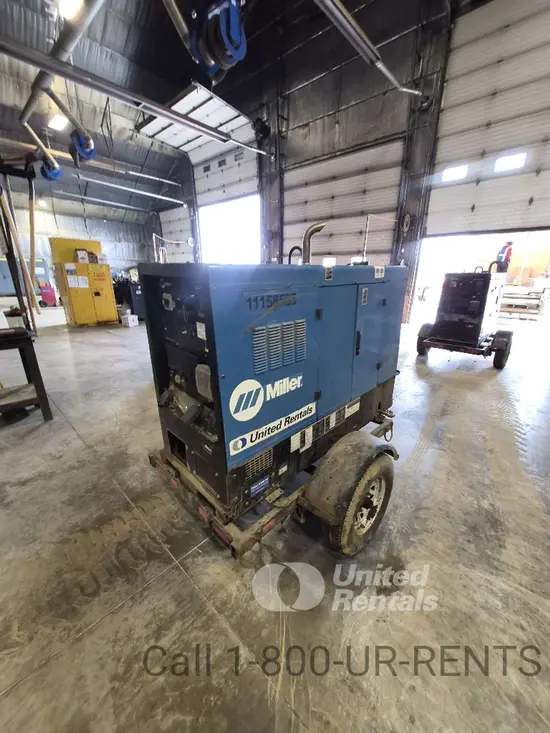 2021 Miller Welders Big Blue 500 Welder