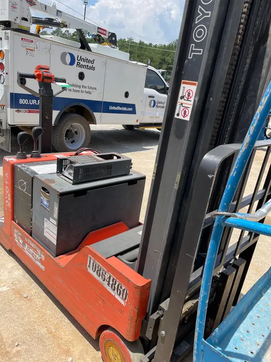 2018 Toyota 6BWC20 Warehouse Forklift
