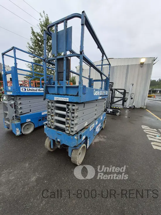 2017 Genie GS-3232 Scissor Lift