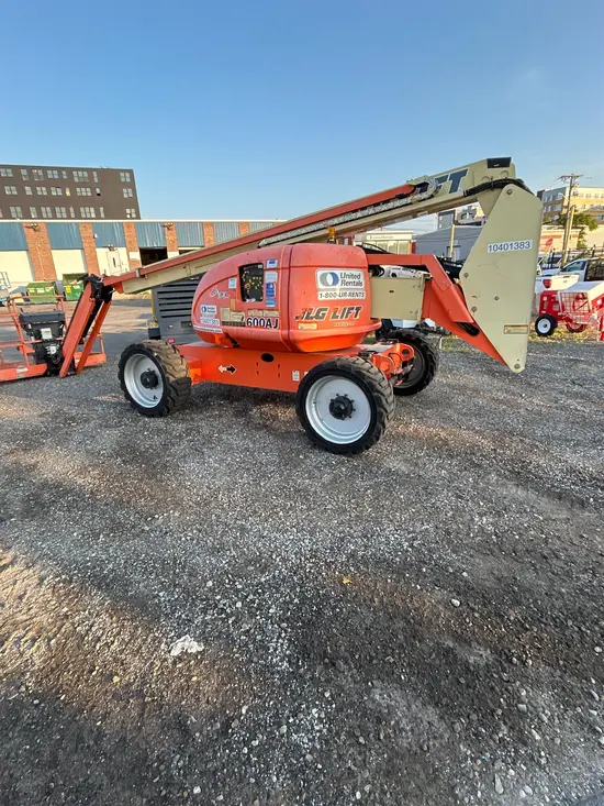 2015 JLG 600AJ Articulating Boom Lift