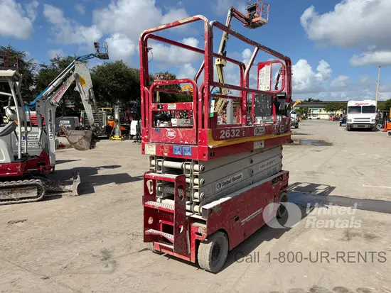 2017 MEC 2632SE Scissor Lift
