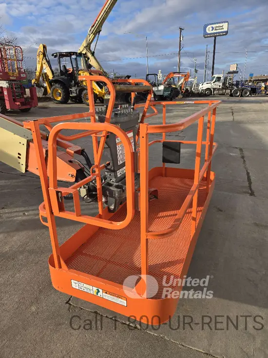 2018 JLG 800S Boom Lift