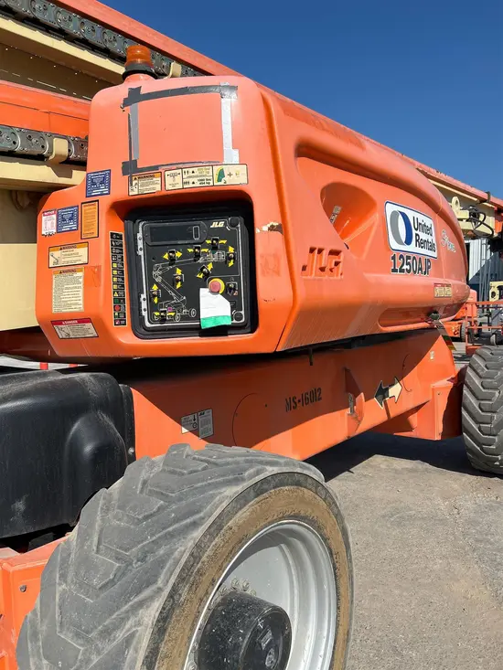2016 JLG 1250AJP Articulating Boom Lift