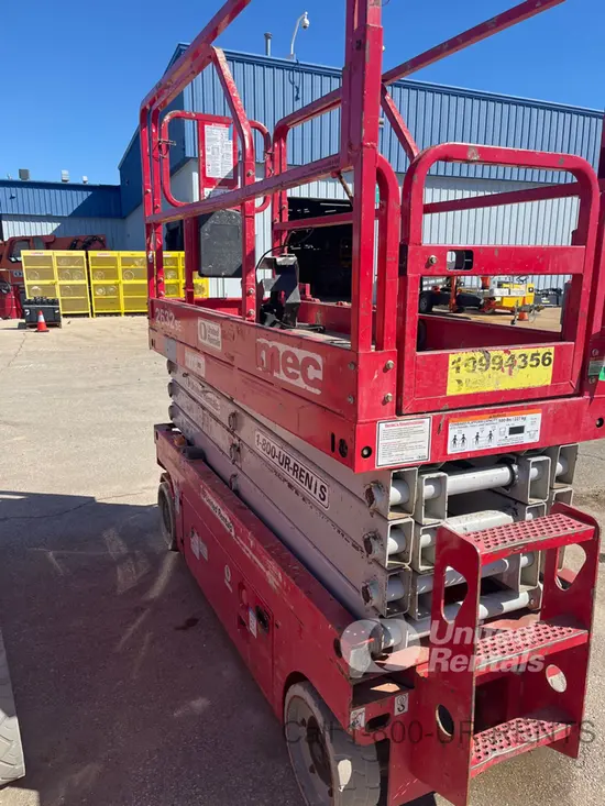 2019 MEC 2632SE Scissor Lift