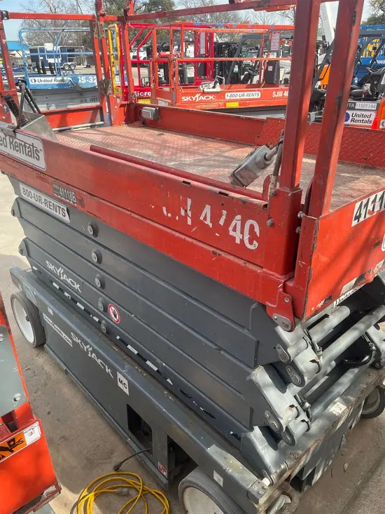 2017 Skyjack SJIII4740 Scissor Lift