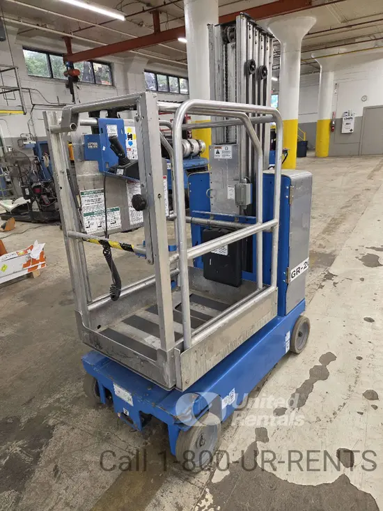 2017 Genie GR-20 Self-Propelled One-Person Lift