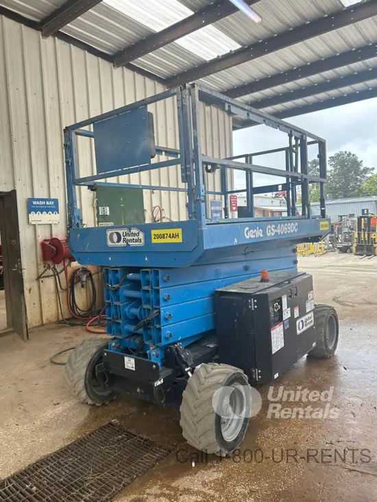2017 Genie GS-4069 Scissor Lift
