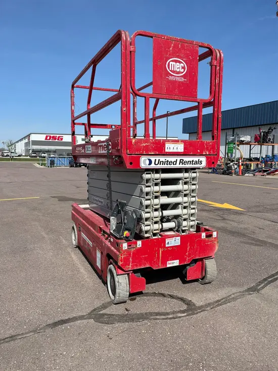 2017 MEC 4046SE Scissor Lift