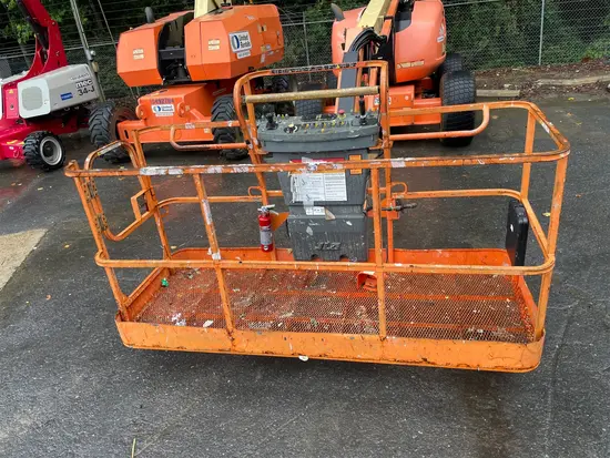 2016 JLG 600AJ Articulating Boom Lift