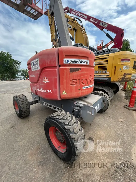 2016 Skyjack SJ46AJ Articulating Boom Lift